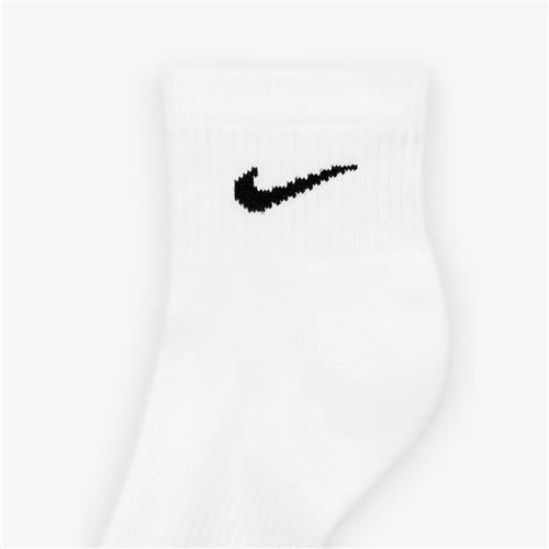 Nike Everyday Plus Cushioned Training Ankle Socks (3 pairs, white)