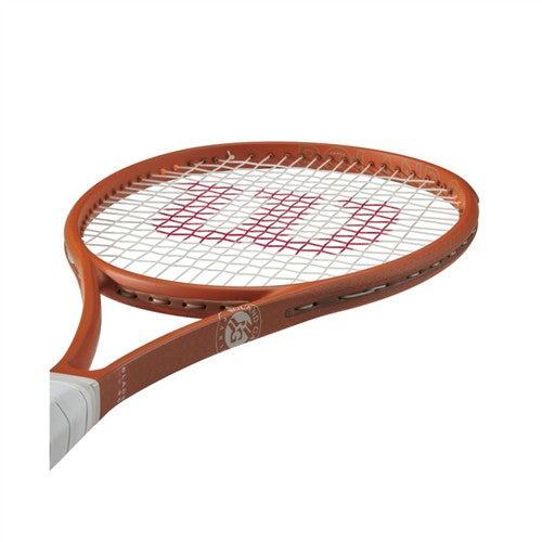 Wilson Blade 98 V9 16x19 RG 2025 Tennis Racquet