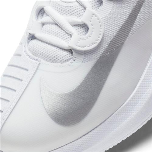 Nike Air Zoom GP Turbo HC Womens Shoe (White/MetallicSilver)