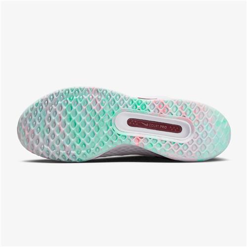 Nike Zoom Court Pro HC Womens Tennis Shoes (White/Dark Beetroot)