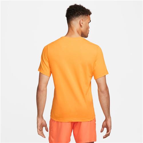 NikeCourt Tee OZ SP24 (Sundial)