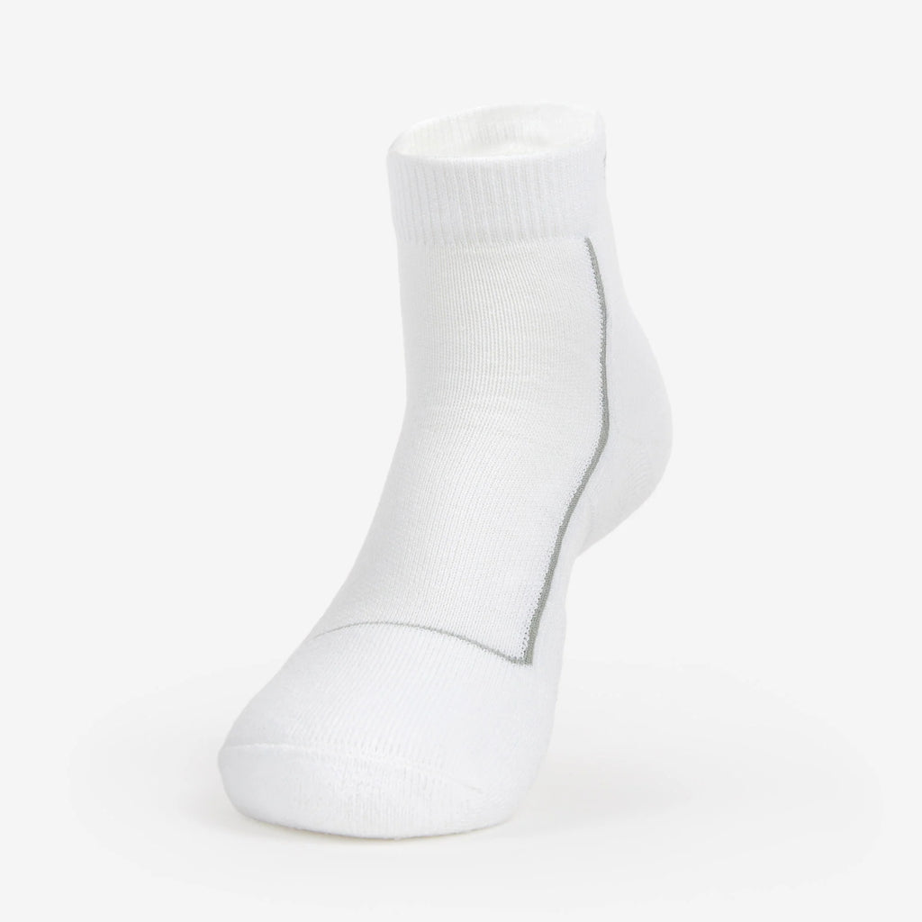 Thorlo Pickleball Unisex Light Cushion Ankle Socks (White)