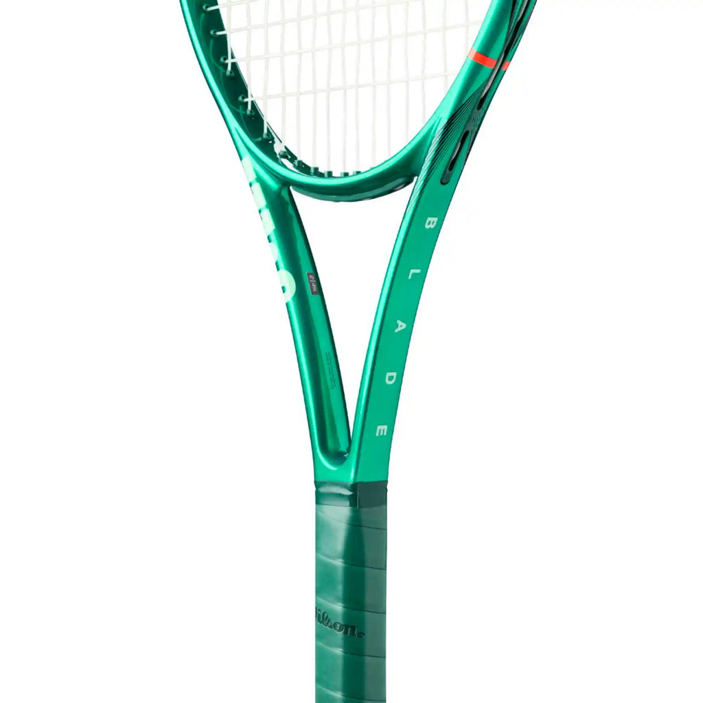 Wilson Blade 100L V10 Tennis Racquet