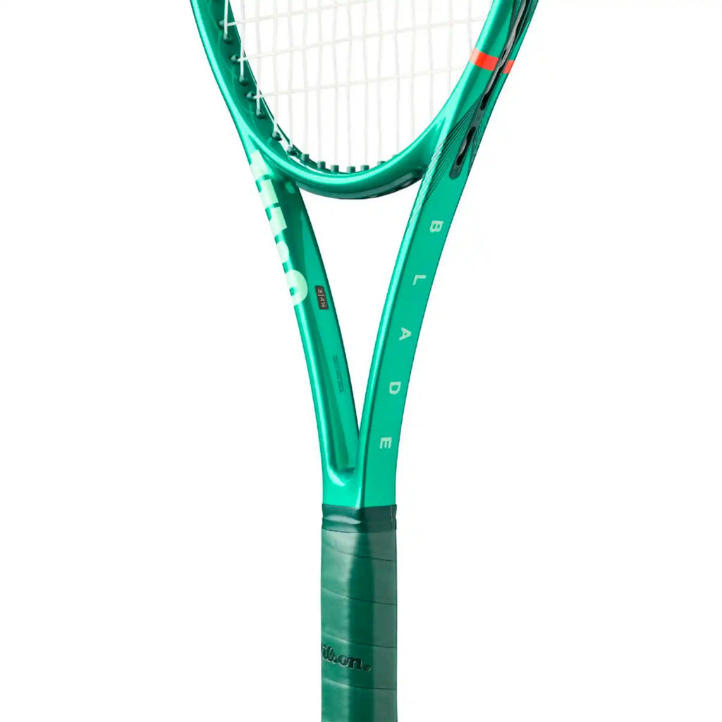 Wilson Blade 98 18x20 V10 Tennis Racquet